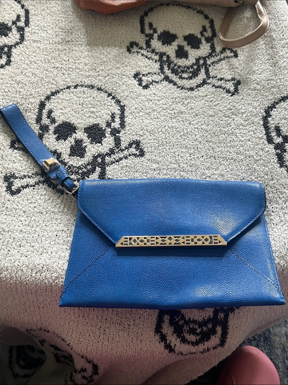 Stella & Dot Avalon Envelope Clutch Wristlet in Bright Cobalt.